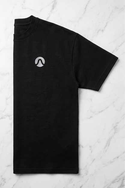 Camiseta de Autor corte oversize: Arquitectura de volumen - Bordado ondulado