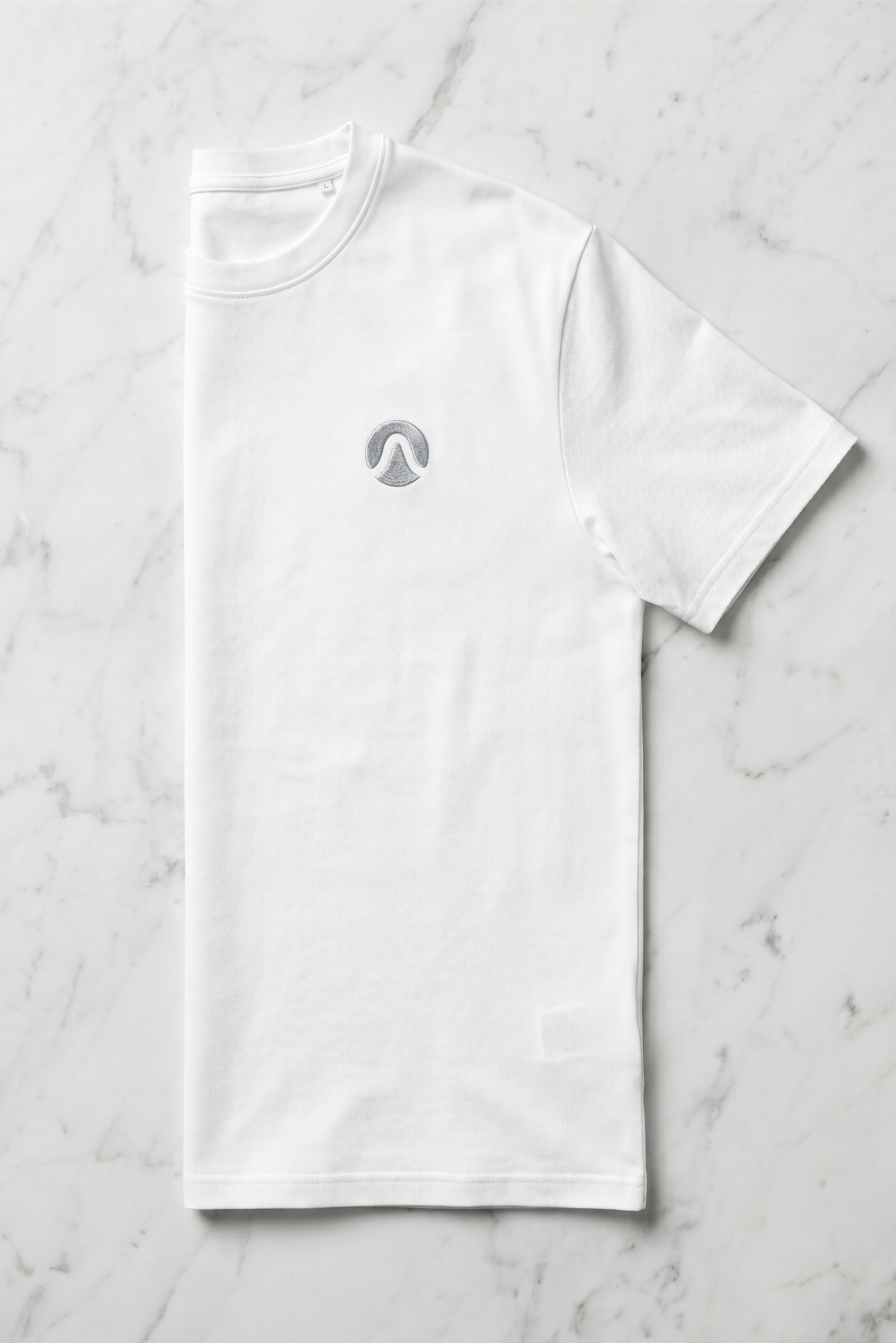 Camiseta de Autor corte regular: El estándar esencial - Bordado ondulado