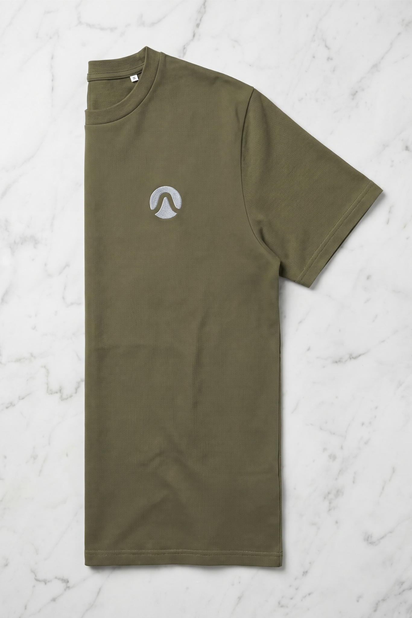 Camiseta de Autor corte regular: El estándar esencial - Bordado ondulado