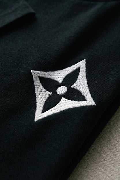 Camiseta de Autor corte regular: El estándar esencial - Bordado de diamante