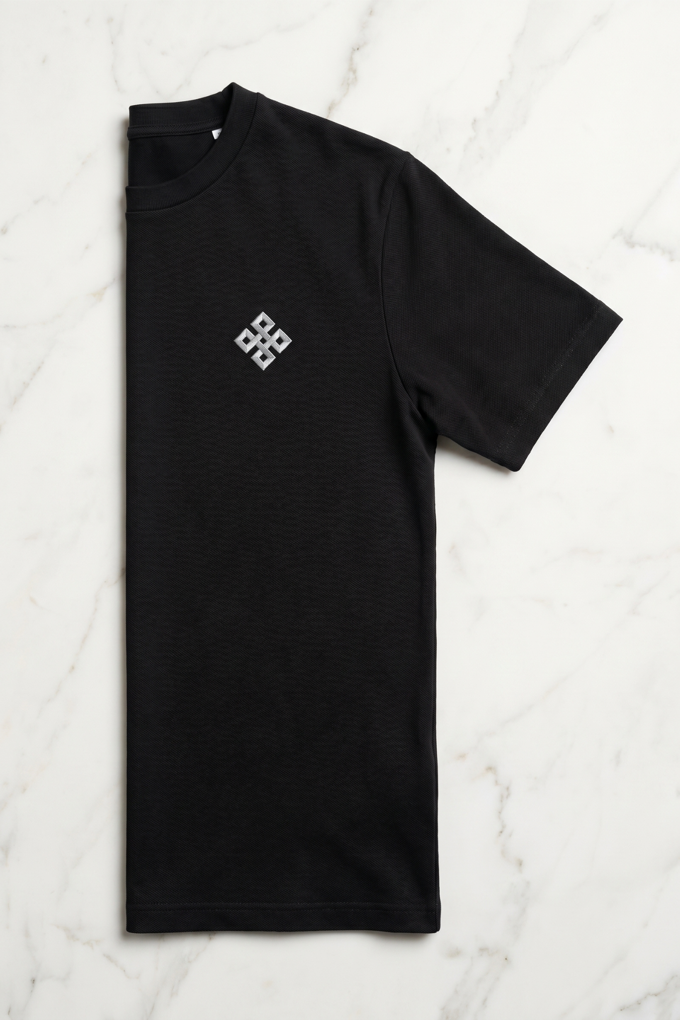 Camiseta de Autor corte regular: El estándar esencial - Bordado de cruz cuadrada