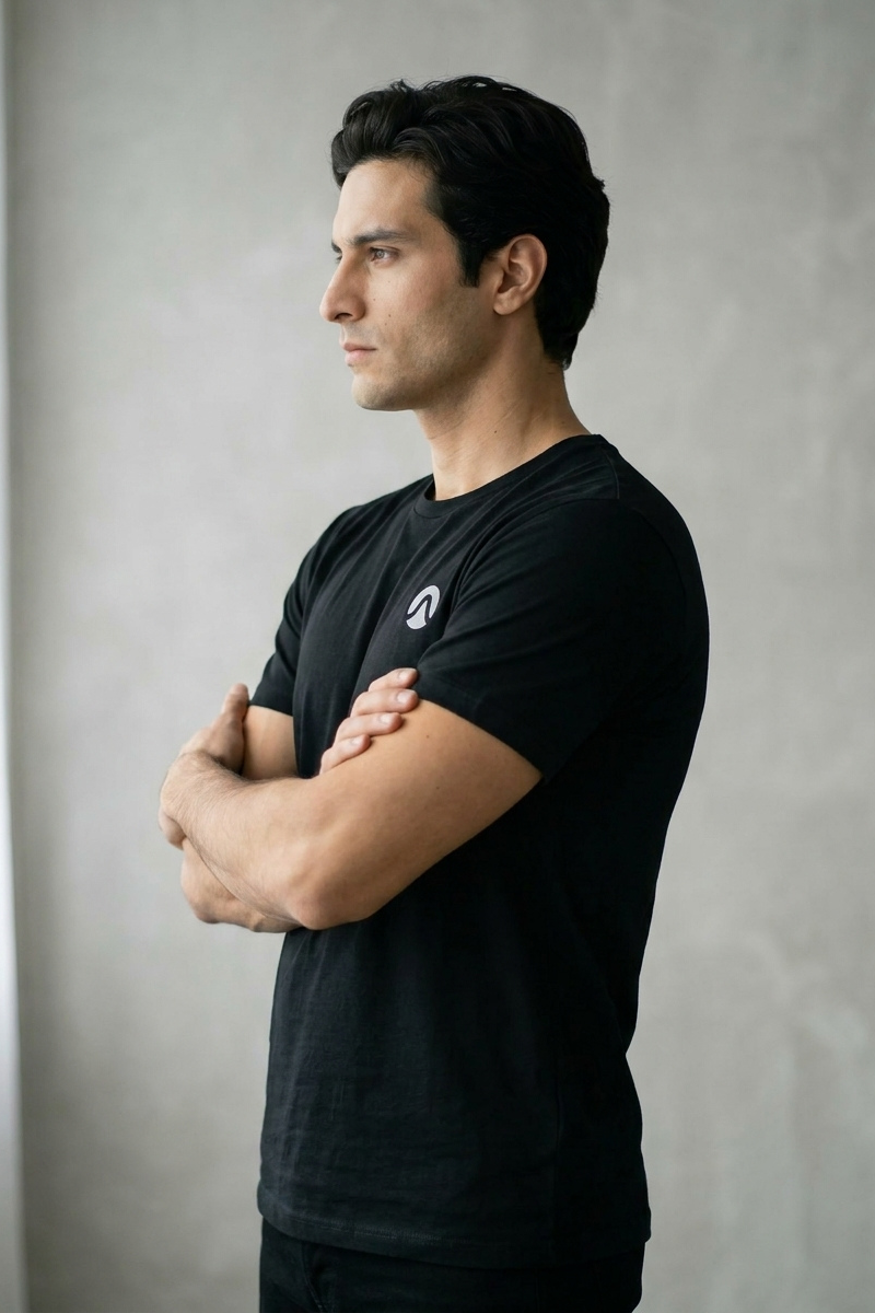 Camiseta de Autor corte regular: El estándar esencial - Bordado ondulado