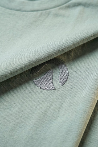 Camiseta de Autor corte relajado: El equilibrio del líder - Bordado ondulado