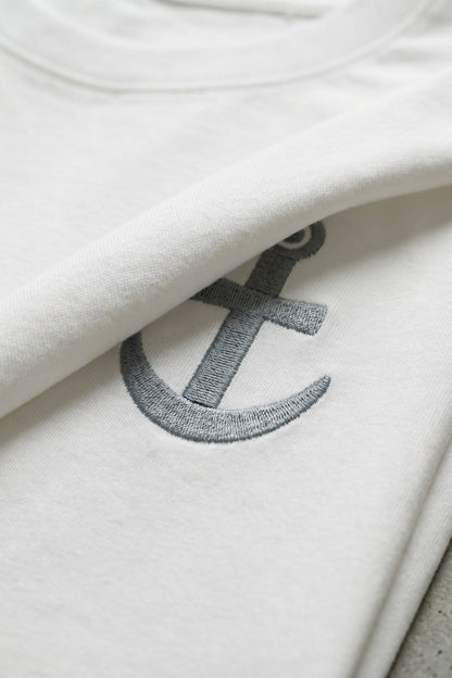 Camiseta de Autor corte relajado: El equilibrio del líder - Bordado de ancla
