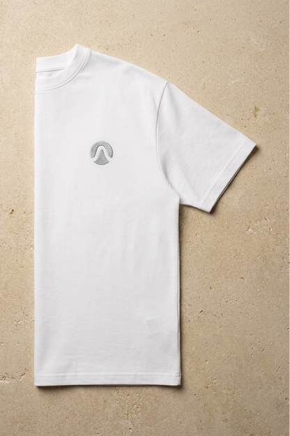 Camiseta de Autor corte relajado: El equilibrio del líder - Bordado ondulado